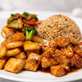 Hibachi Chicken & Calamari